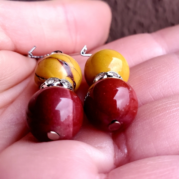 New Mookaite Jasper Round Ball & Rhinestone Earrings. - Picture 11 of 12